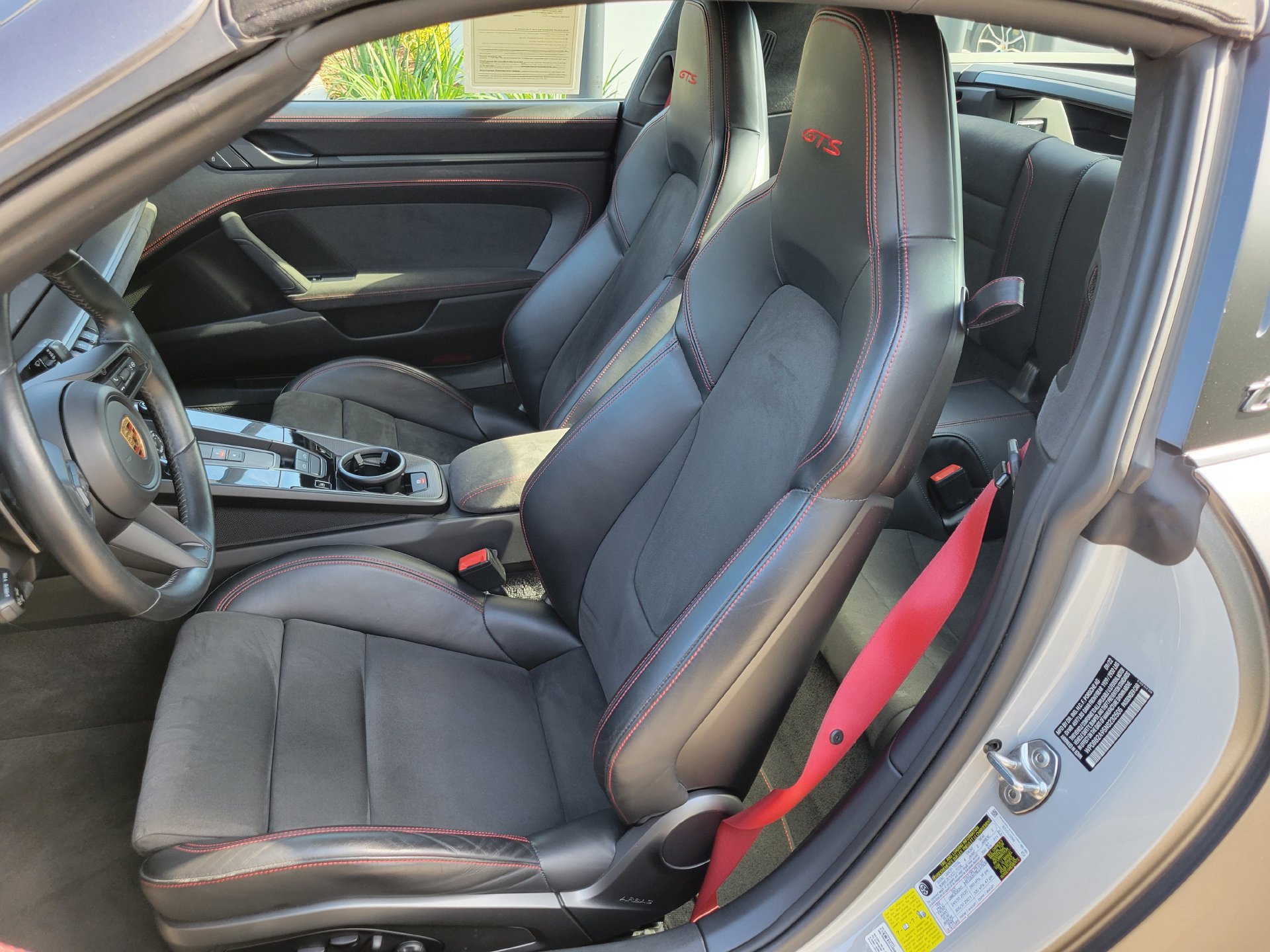 Certified 2022 Porsche 911 Targa 4 GTS AWD/4WD image 5