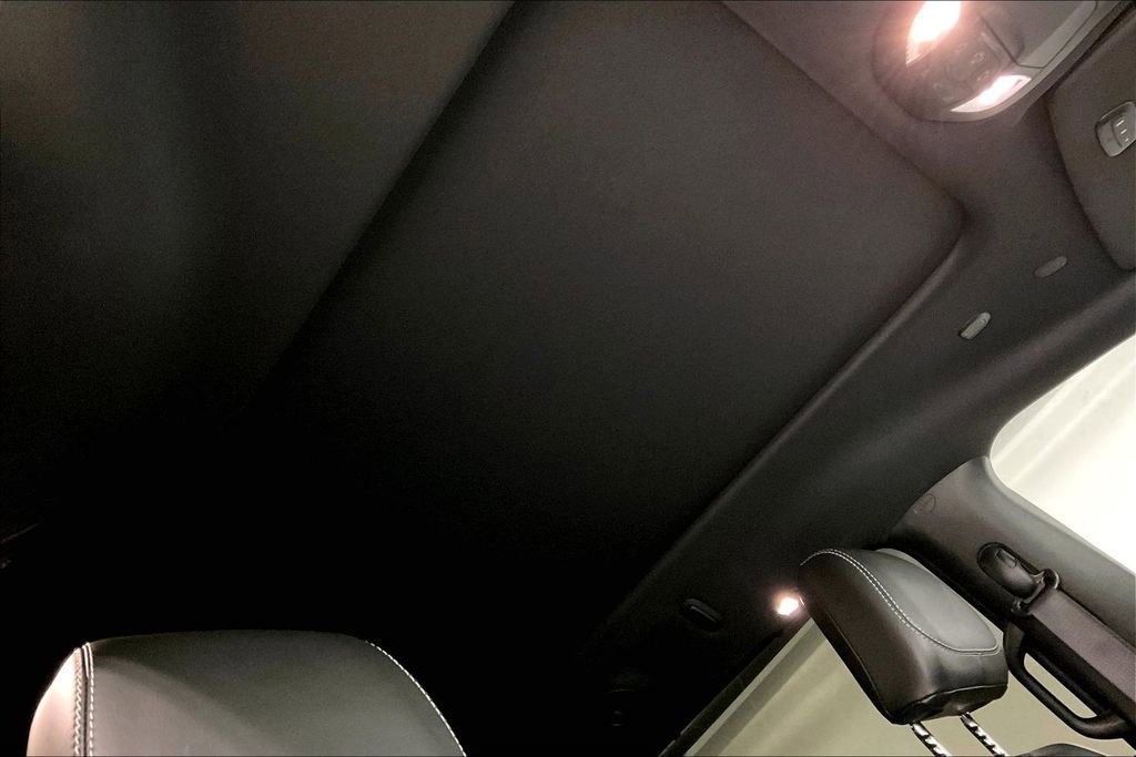 Used 2024 Chrysler Pacifica Limited w/ Uconnect Theater Family Group AWD/4WD image 19