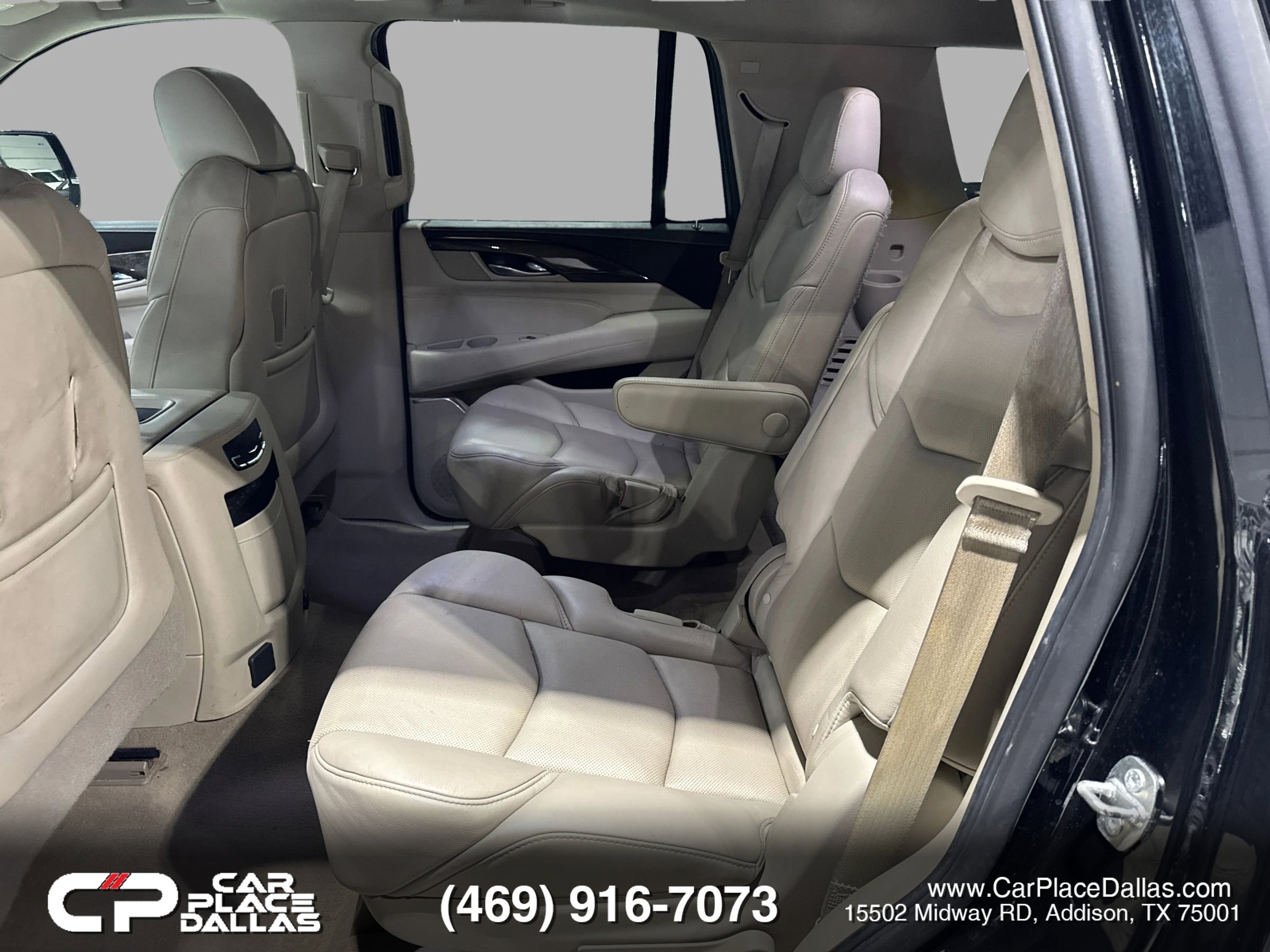 Used 2019 Cadillac Escalade Luxury RWD image 22
