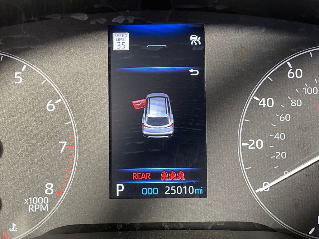 Certified 2025 Toyota Corolla Cross LE image 19