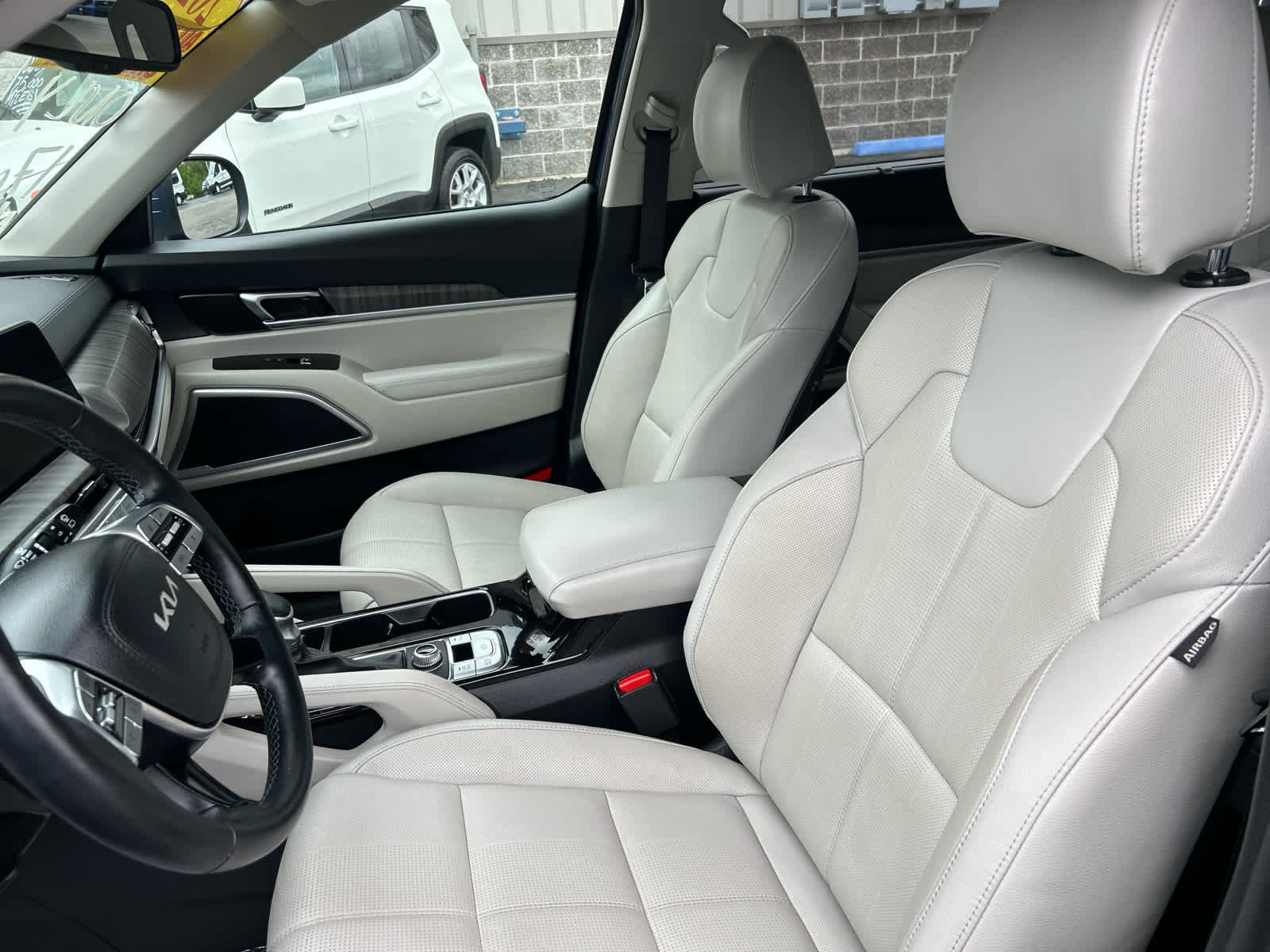 Used 2024 Kia Telluride EX AWD/4WD image 14