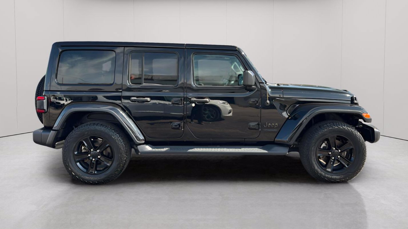 Used 2021 Jeep Wrangler Unlimited Sahara AWD/4WD image 4