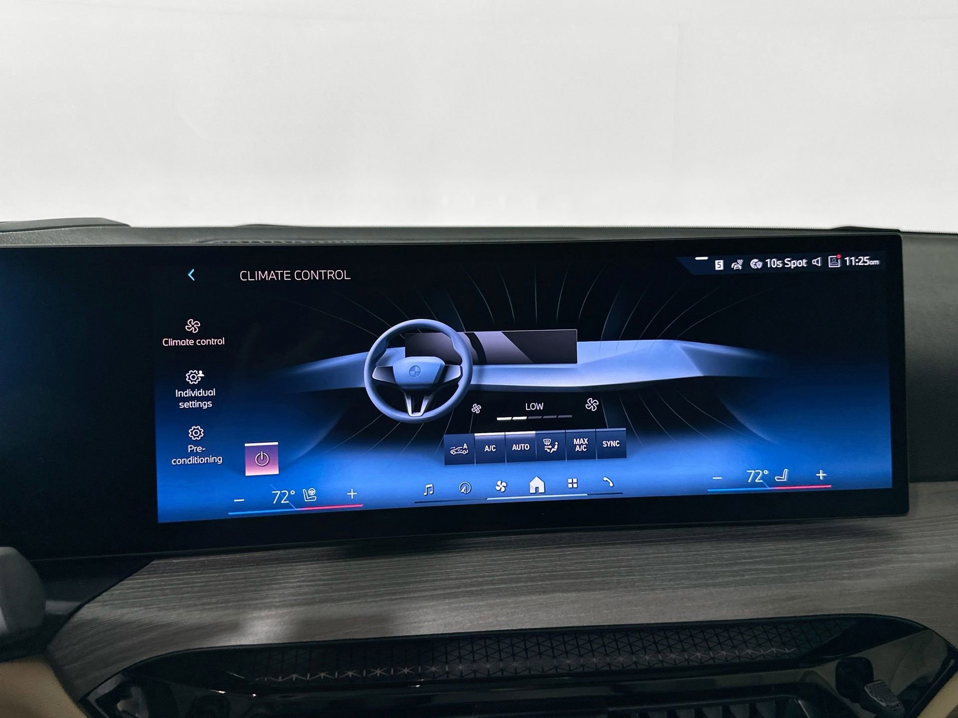 Used 2025 BMW 330i xDrive Sedan w/ M Sport Package image 15