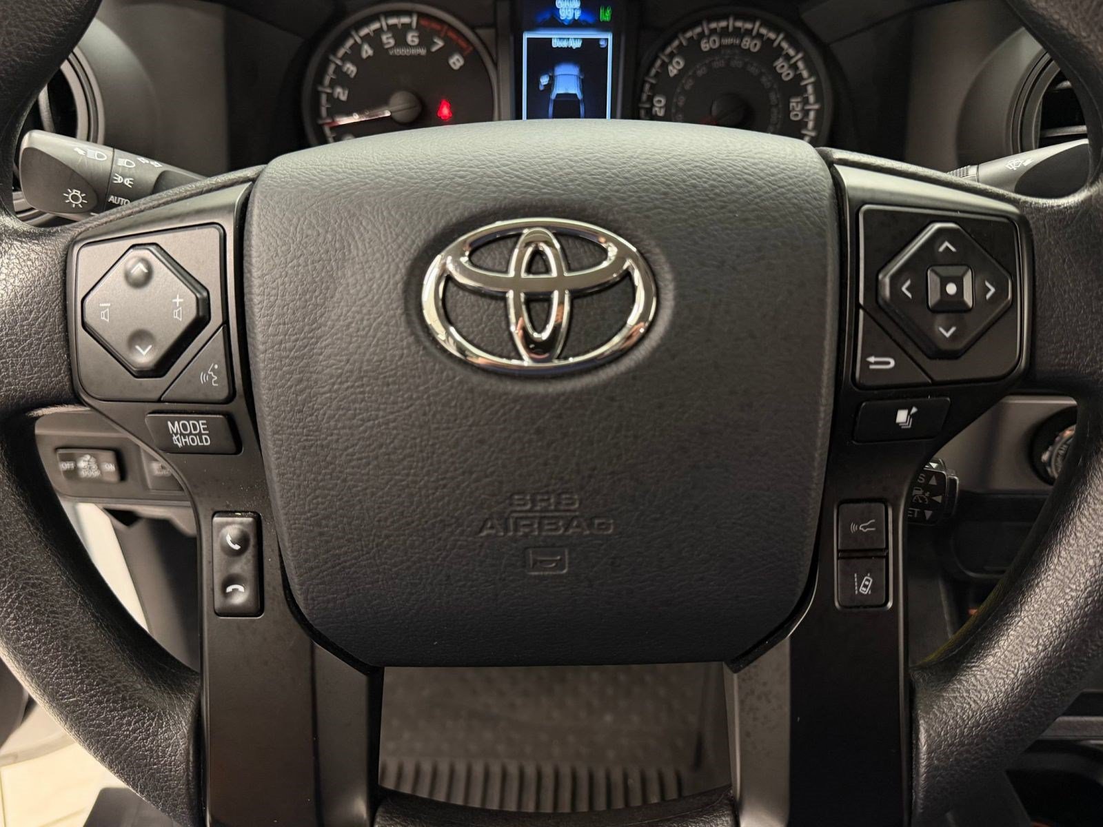 Used 2023 Toyota Tacoma SR AWD/4WD image 9