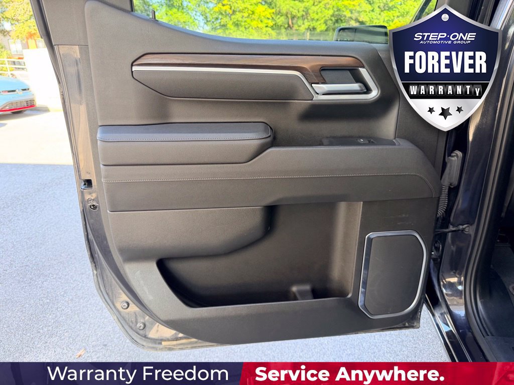 Used 2025 GMC Sierra 1500 SLT AWD/4WD image 27