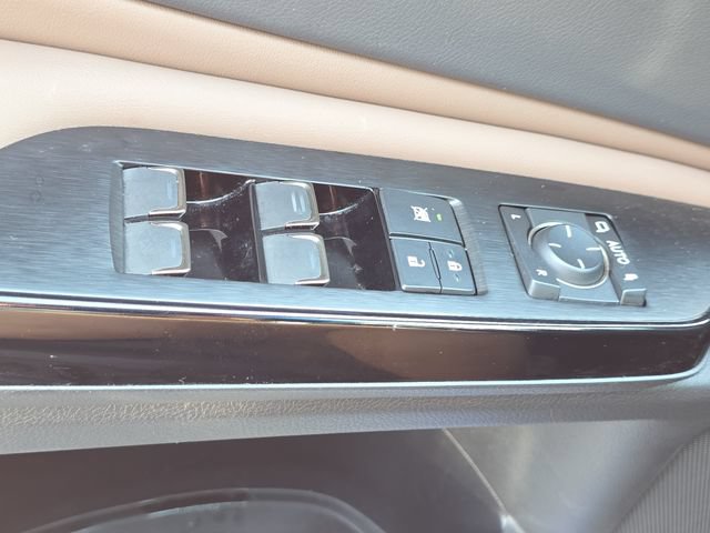 Certified 2025 Lexus ES 300h Ultra Luxury w/ Accessory Package (Z2) FWD image 28