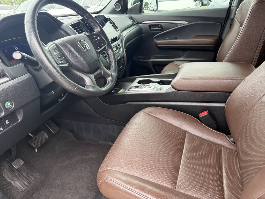 Used 2024 Honda Passport EX-L image 19