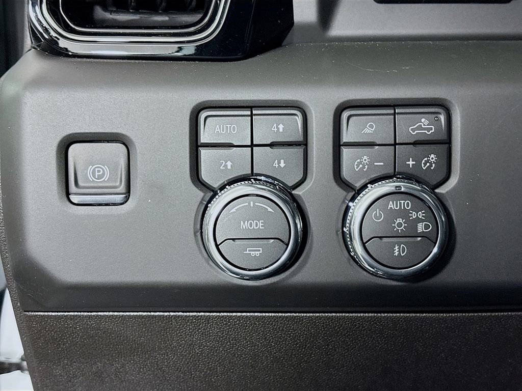 New 2026 GMC Sierra 2500 AT4X image 10