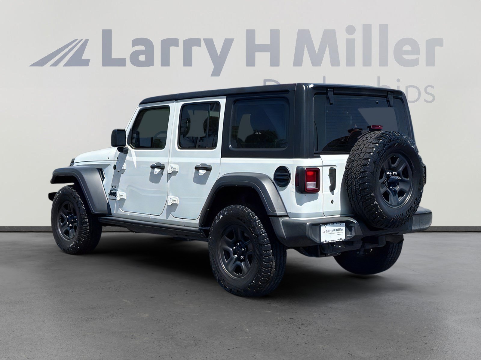 Used 2023 Jeep Wrangler Unlimited Sport AWD/4WD image 4