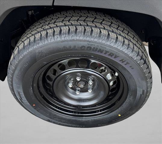 Certified 2023 Toyota RAV4 LE AWD/4WD image 9