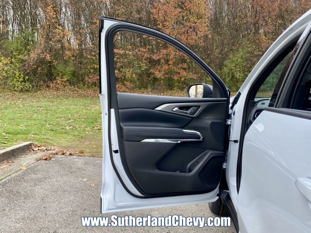 New 2026 Chevrolet Traverse LT image 13