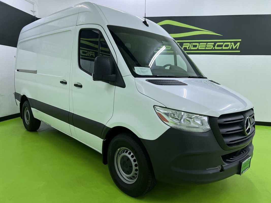 Used 2021 Mercedes-Benz Sprinter 2500 image 2