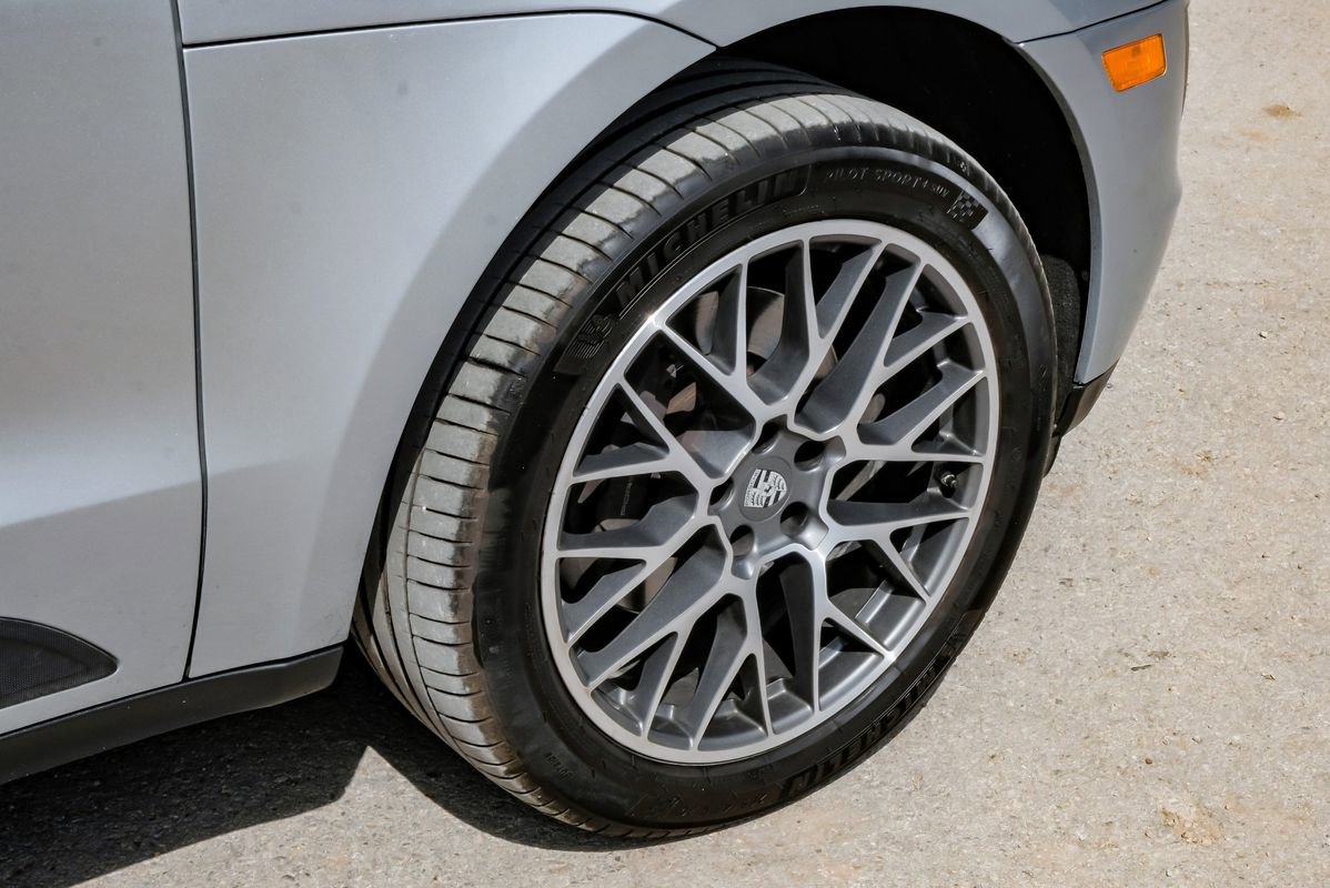 Used 2018 Porsche Macan Sport Edition image 61