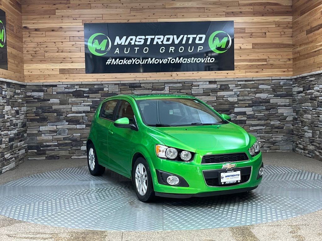 Used 2015 Chevrolet Sonic LT FWD image 2