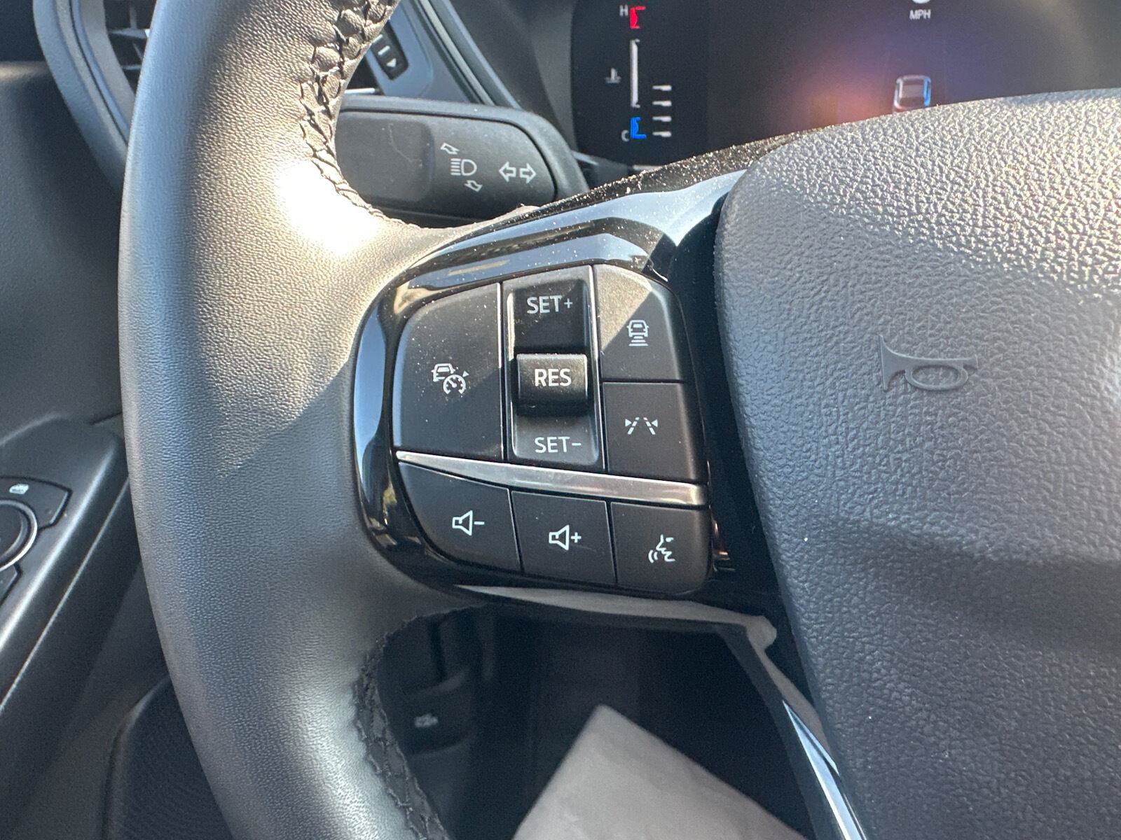 Used 2024 Ford Escape Active w/ Tech Pack #1 AWD/4WD image 20