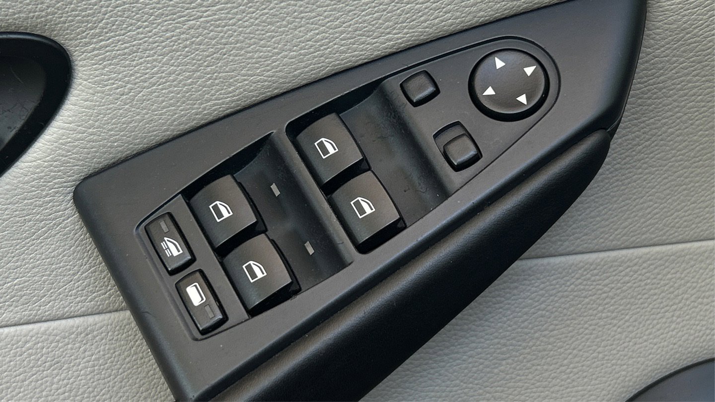 Used 2007 BMW M6 Convertible image 41