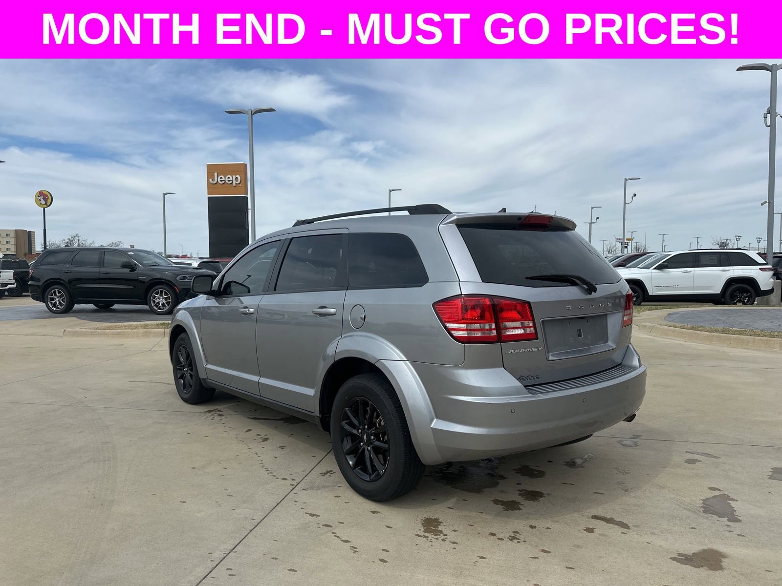Used 2020 Dodge Journey SE w/ Blacktop Package image 3