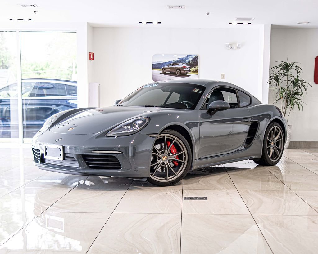 Used 2018 Porsche 718 Cayman S RWD image 1