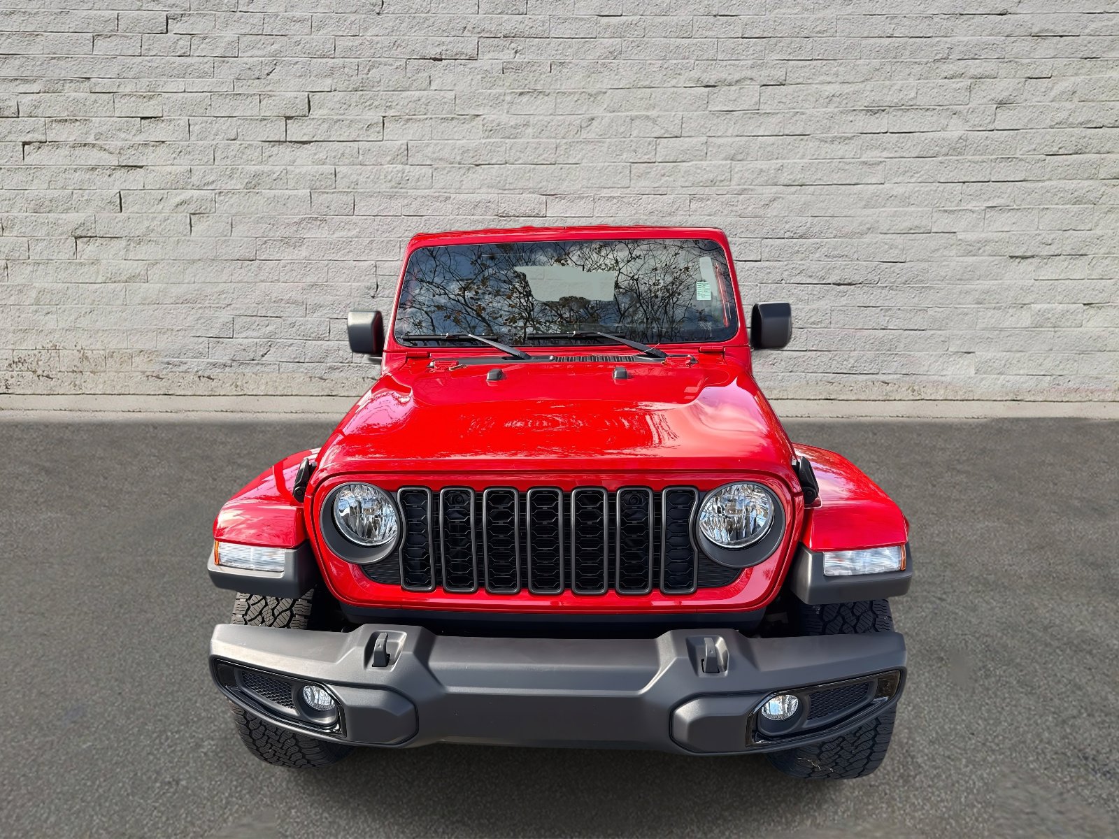Used 2024 Jeep Gladiator Sport image 2