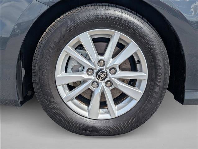 Used 2025 Toyota Camry LE image 22