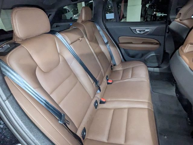 New 2026 Volvo V60 B5 Cross Country Plus w/ Climate Package AWD/4WD image 29