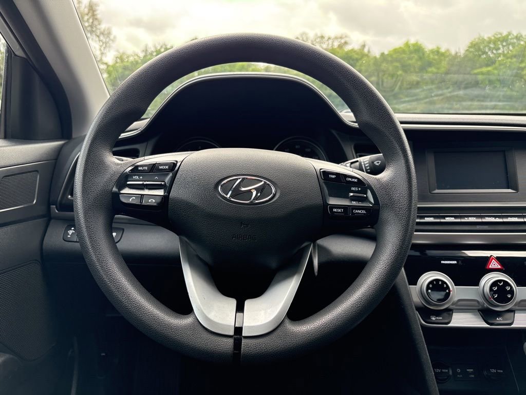 Used 2019 Hyundai Elantra SE w/ Cargo Package image 22