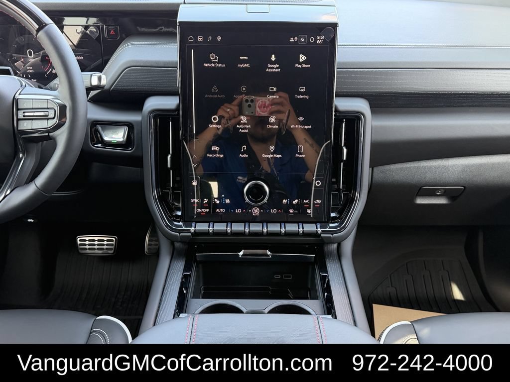 New 2026 GMC Yukon AT4 Ultimate w/ LPO, Floor Liner Package AWD/4WD image 13
