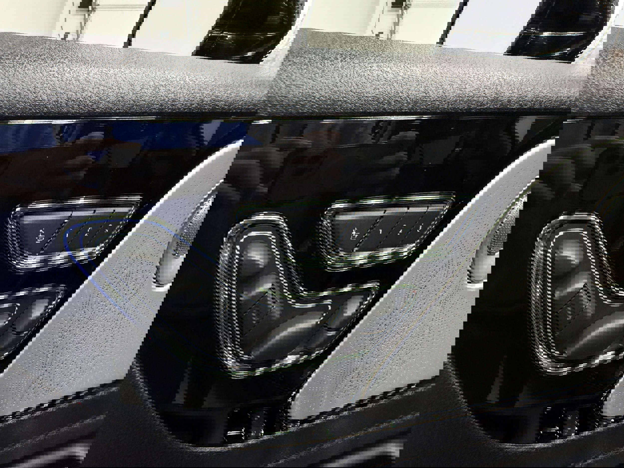 Used 2020 Lincoln Aviator Reserve w/ Equipment Group 201A image 10