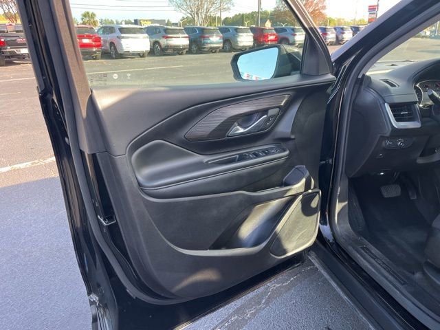 Used 2024 GMC Terrain SLE FWD image 5