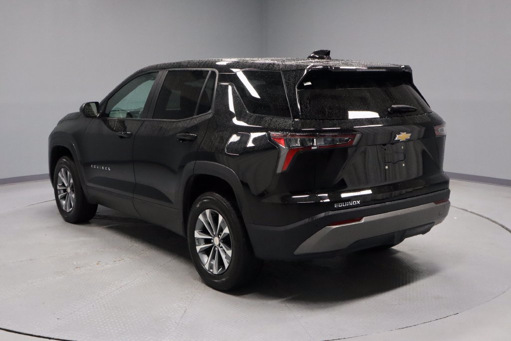 Used 2025 Chevrolet Equinox LT FWD image 9