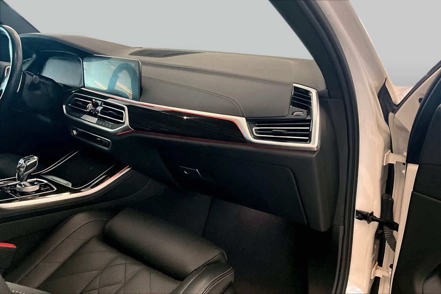 Used 2023 BMW X5 sDrive40i w/ Premium Package RWD image 17