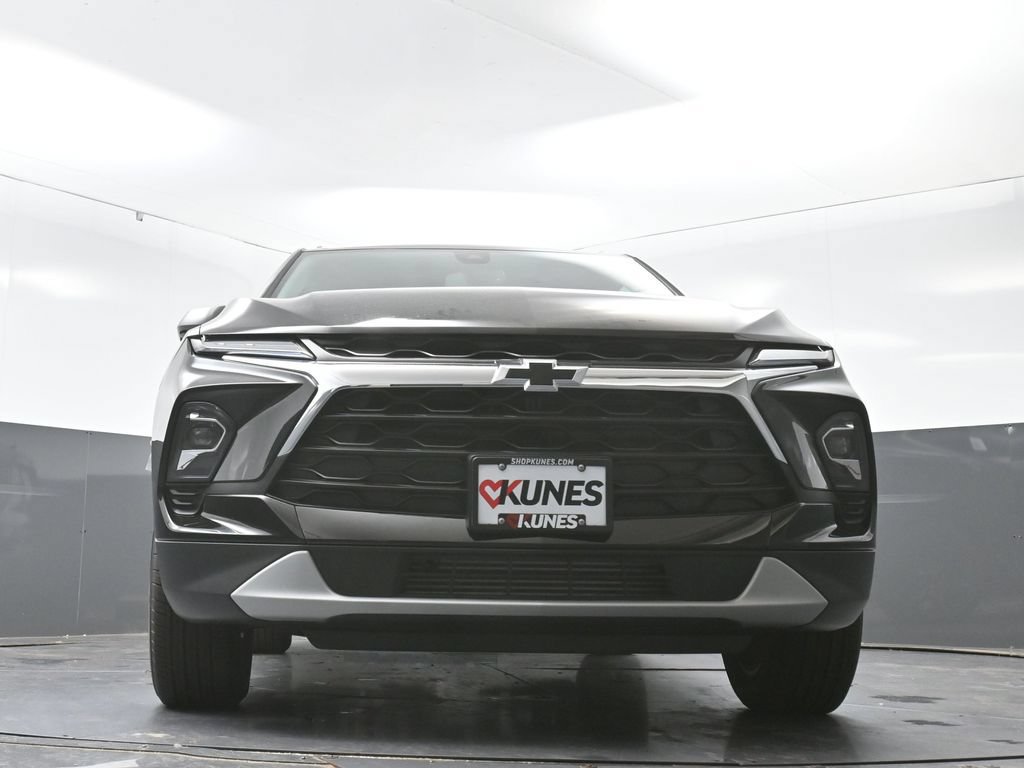 New 2026 Chevrolet Blazer LT w/ Convenience Package AWD/4WD image 40