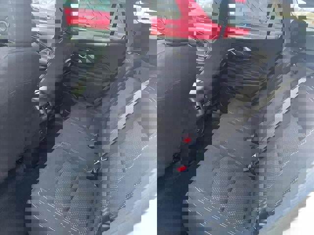 Used 2024 GMC Terrain SLE image 17