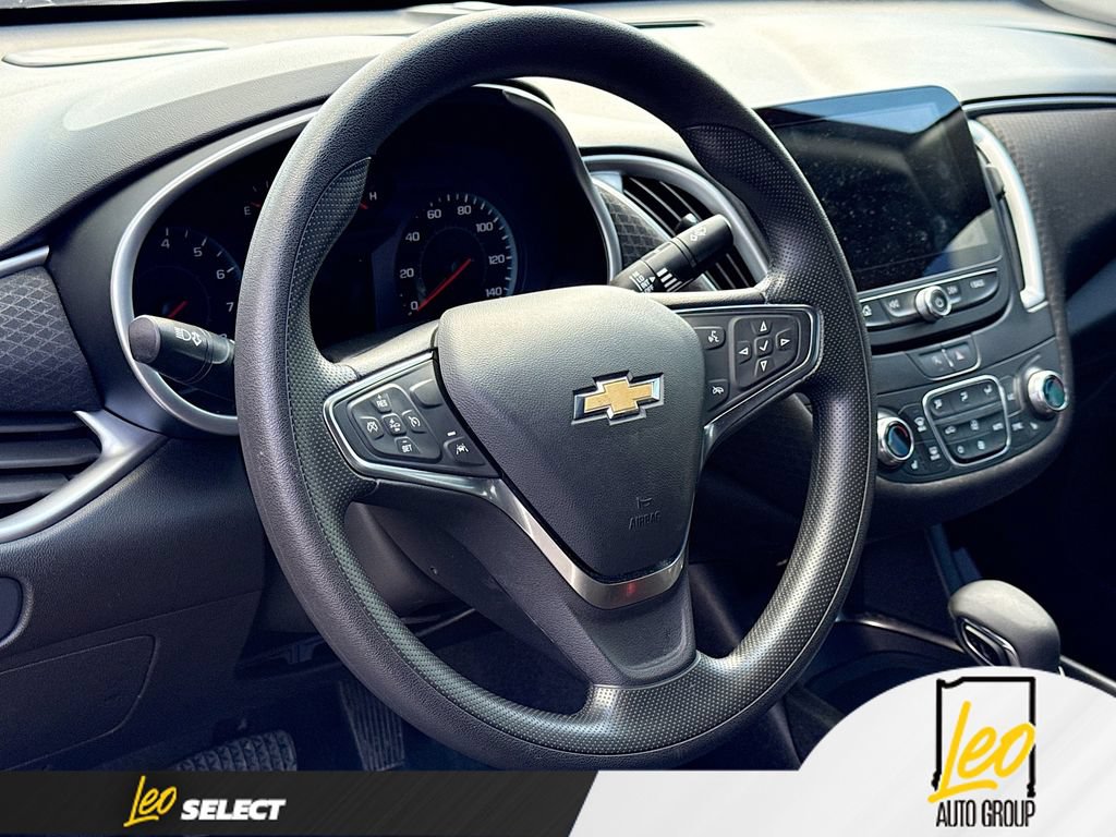 Used 2024 Chevrolet Malibu LT FWD image 12