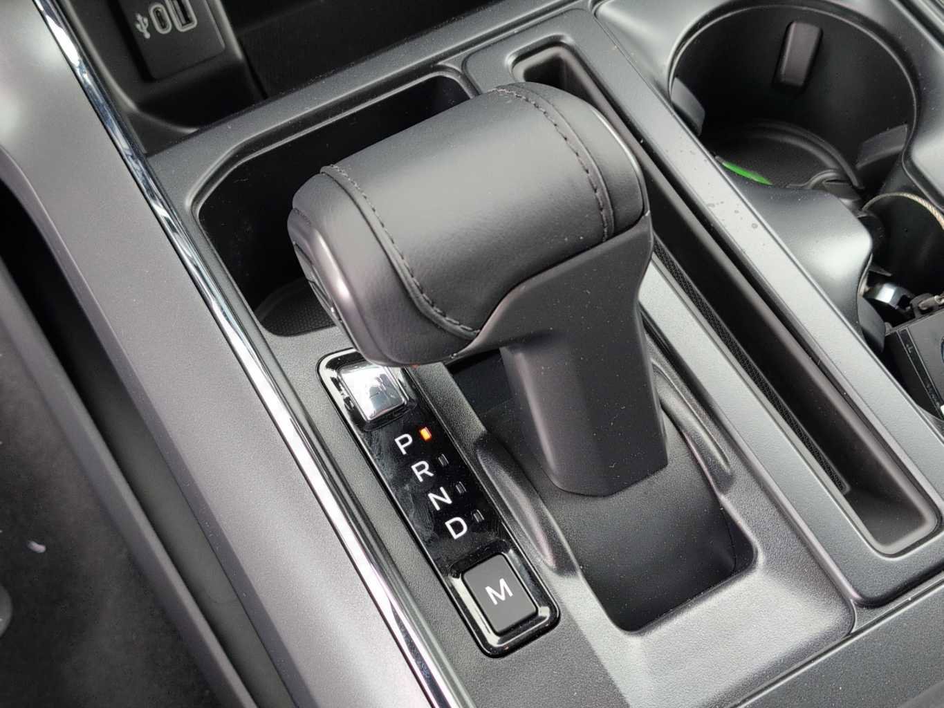 New 2025 Ford F150 XLT w/ Equipment Group 302A MID image 6