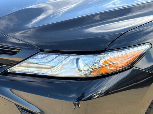 Used 2019 Toyota Camry XSE FWD image 4