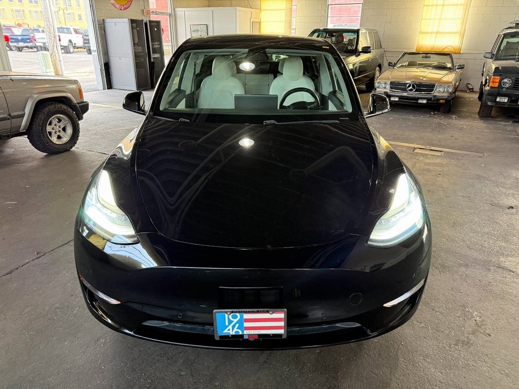 Used 2020 Tesla Model Y Long Range image 4