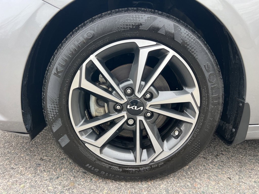 Certified 2023 Kia Forte LXS w/ LXS Technology Package image 9