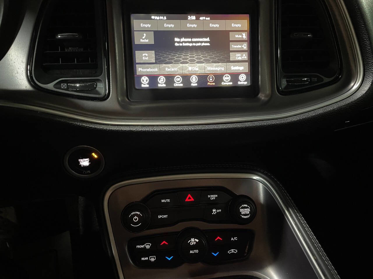 Used 2019 Dodge Challenger SXT image 26