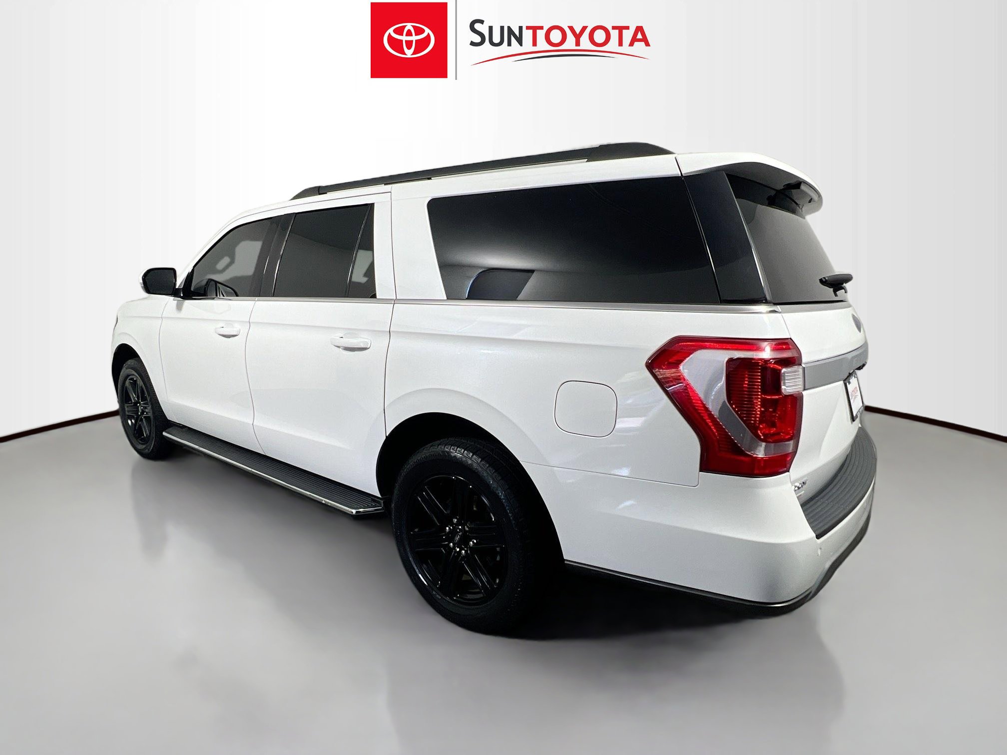 Used 2020 Ford Expedition Max XLT w/ Equipment Group 202A RWD image 6