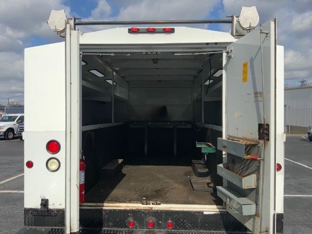 Used 2015 Ford F450 XL w/ Power Equipment Group RWD image 24