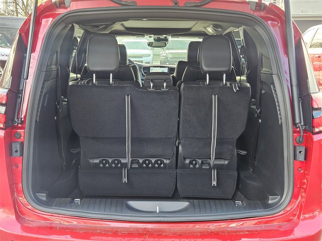 New 2026 Chrysler Pacifica Select image 10