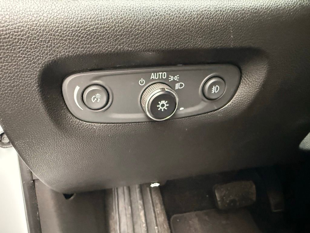 Certified 2019 Chevrolet Traverse LT image 34