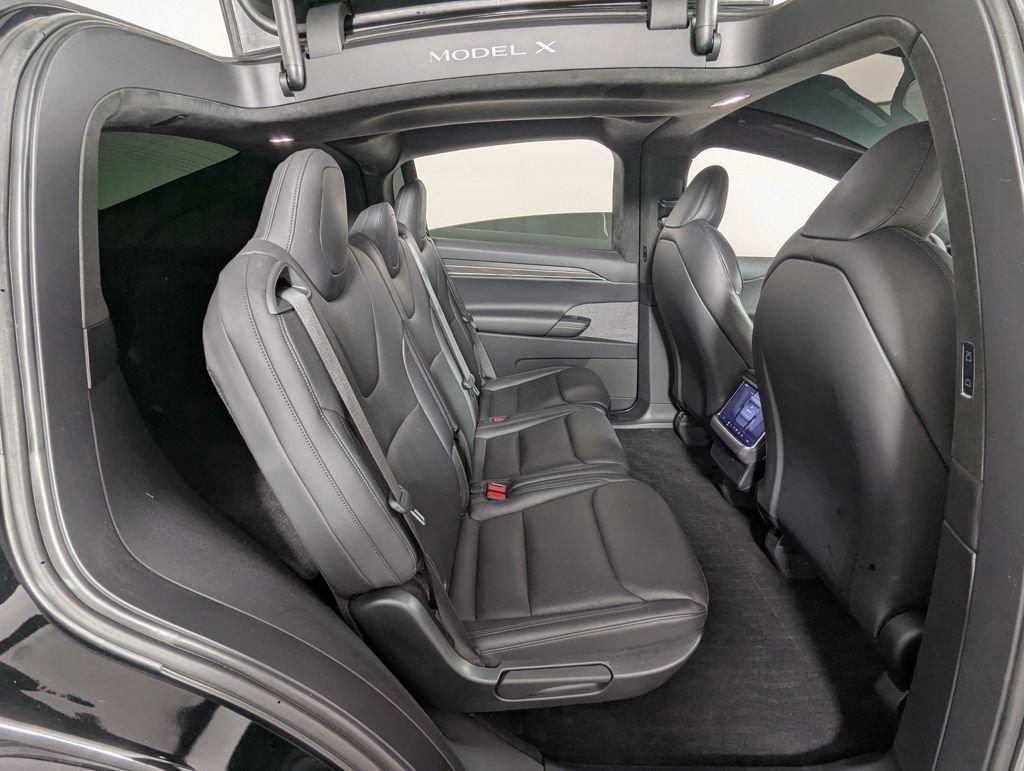 Used 2024 Tesla Model X image 30