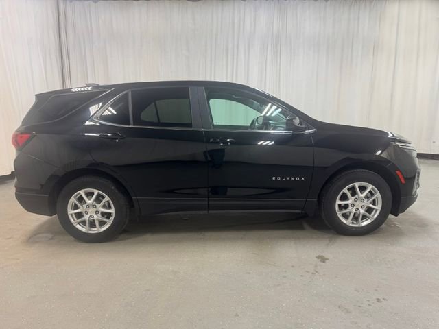 Used 2024 Chevrolet Equinox LT AWD/4WD image 3