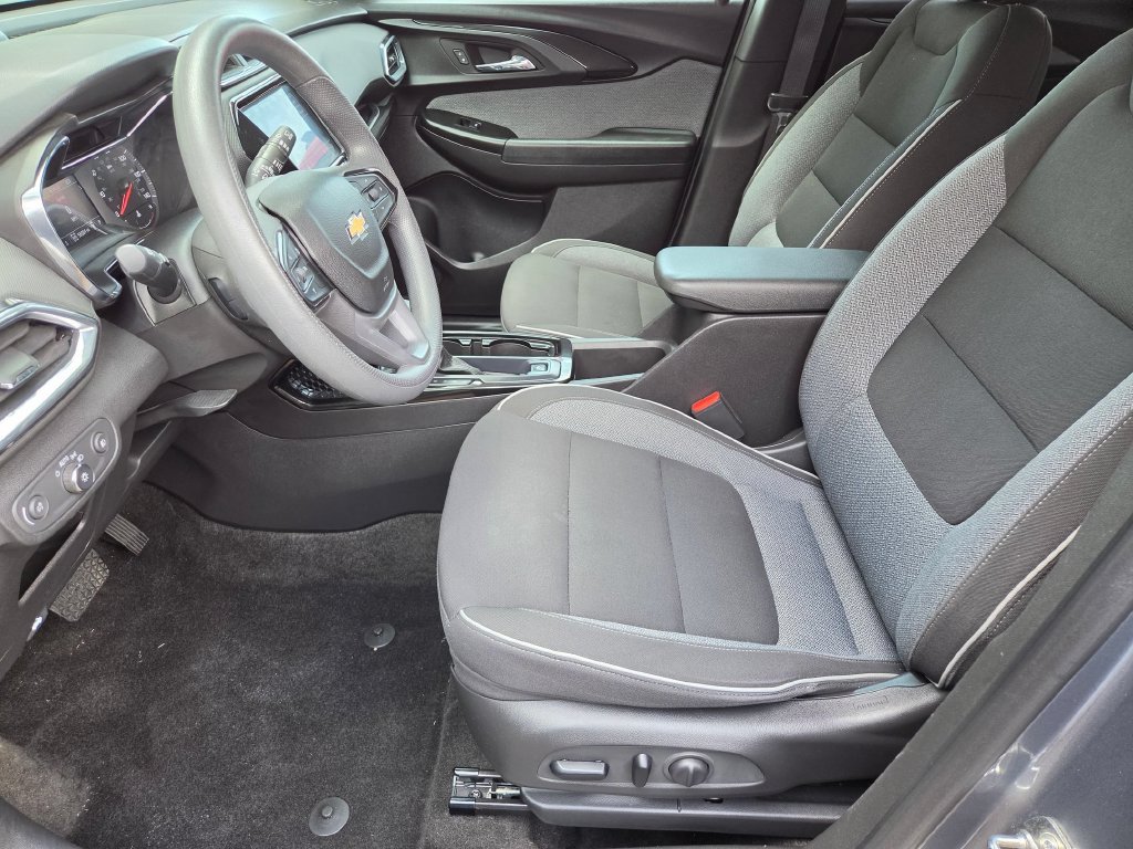 Used 2022 Chevrolet TrailBlazer LT w/ Convenience Package AWD/4WD image 15