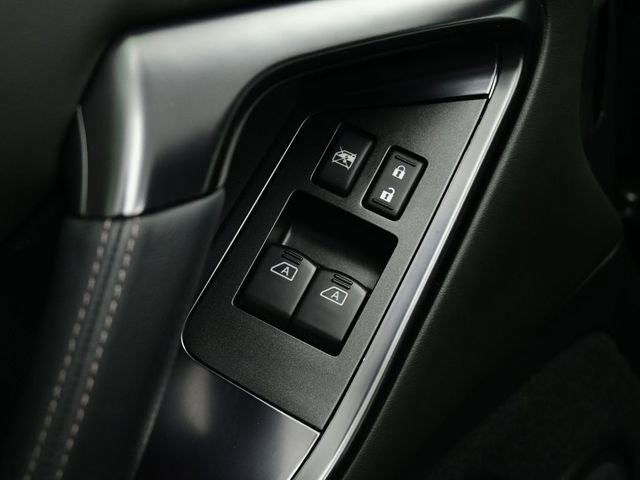 Used 2012 Nissan GT-R Premium image 51
