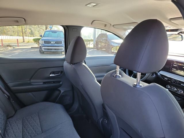 Used 2025 Nissan Kicks SV w/ Charging Package FWD image 30