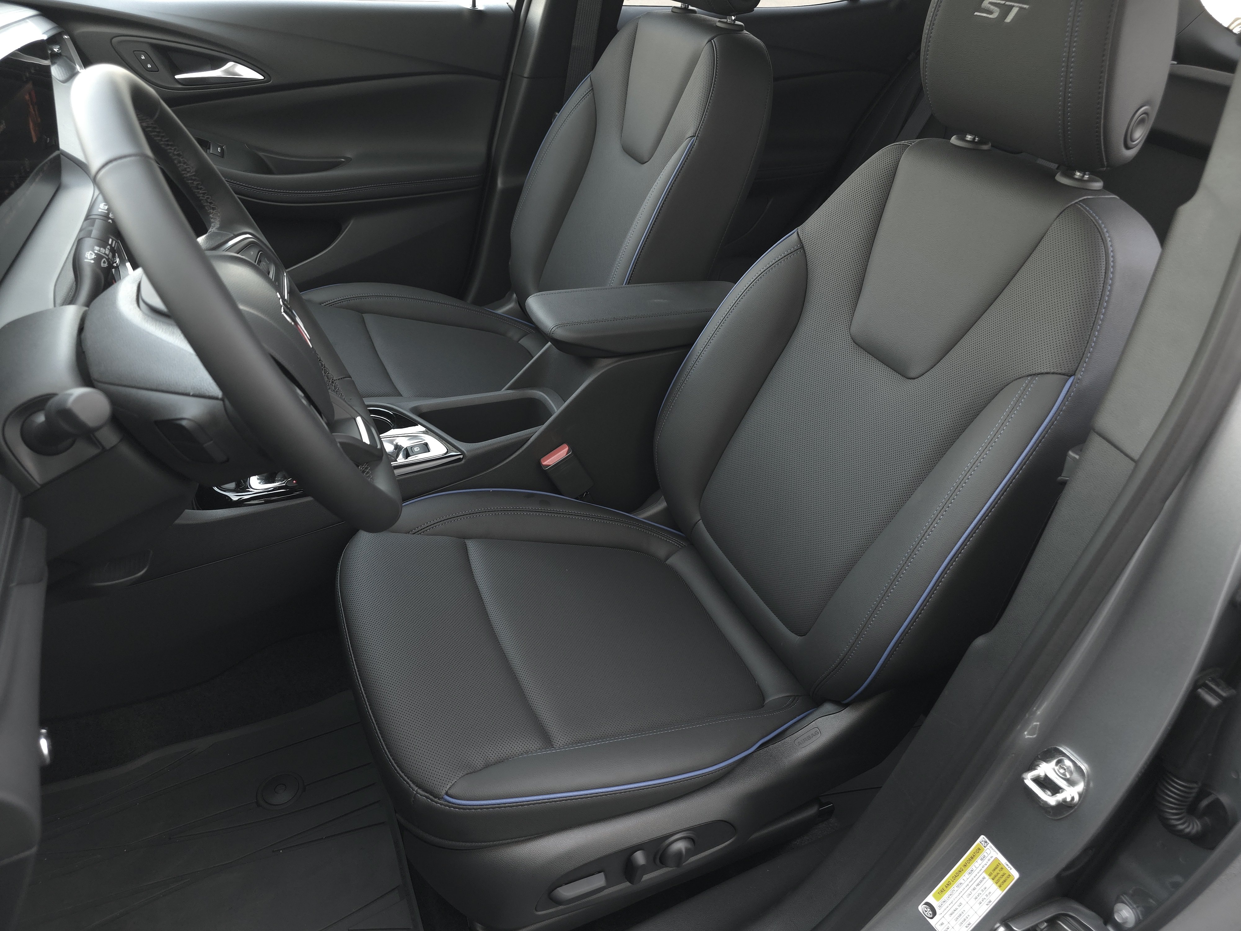 New 2026 Buick Encore GX Sport Touring w/ Comfort Package FWD image 10