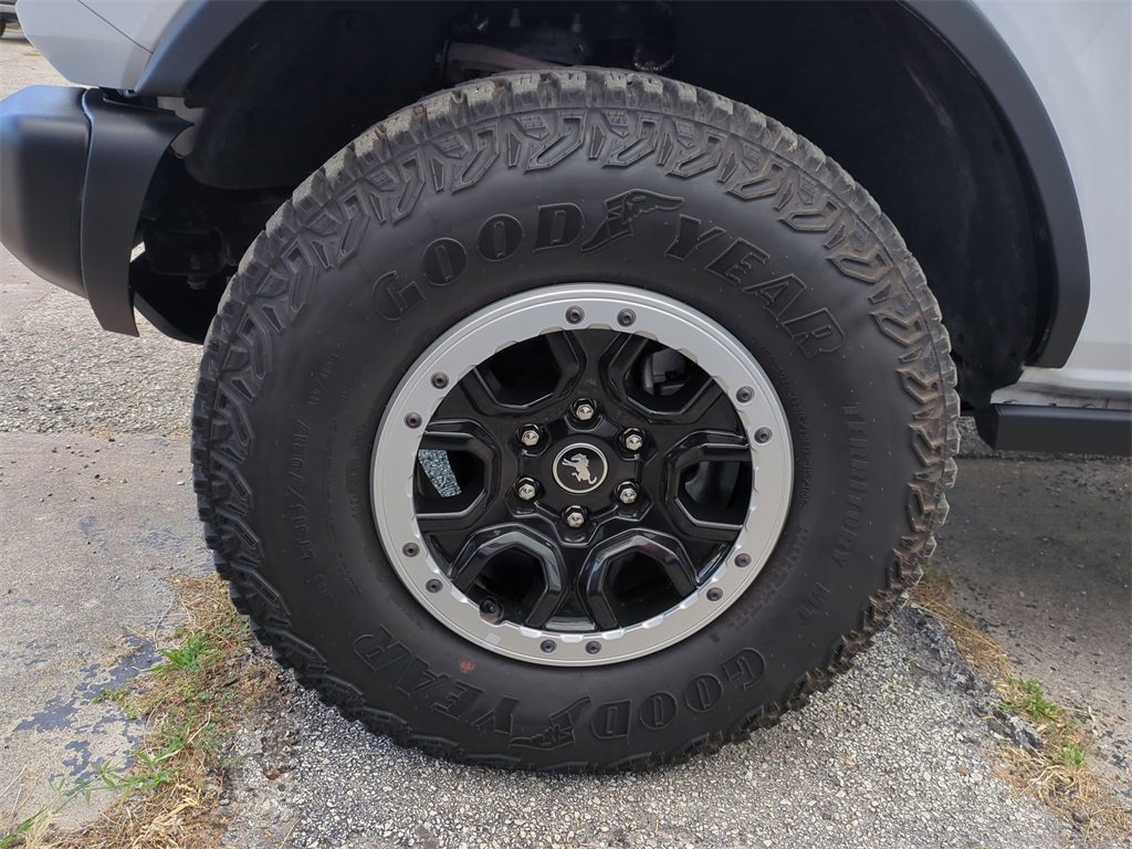 Used 2023 Ford Bronco Badlands image 32